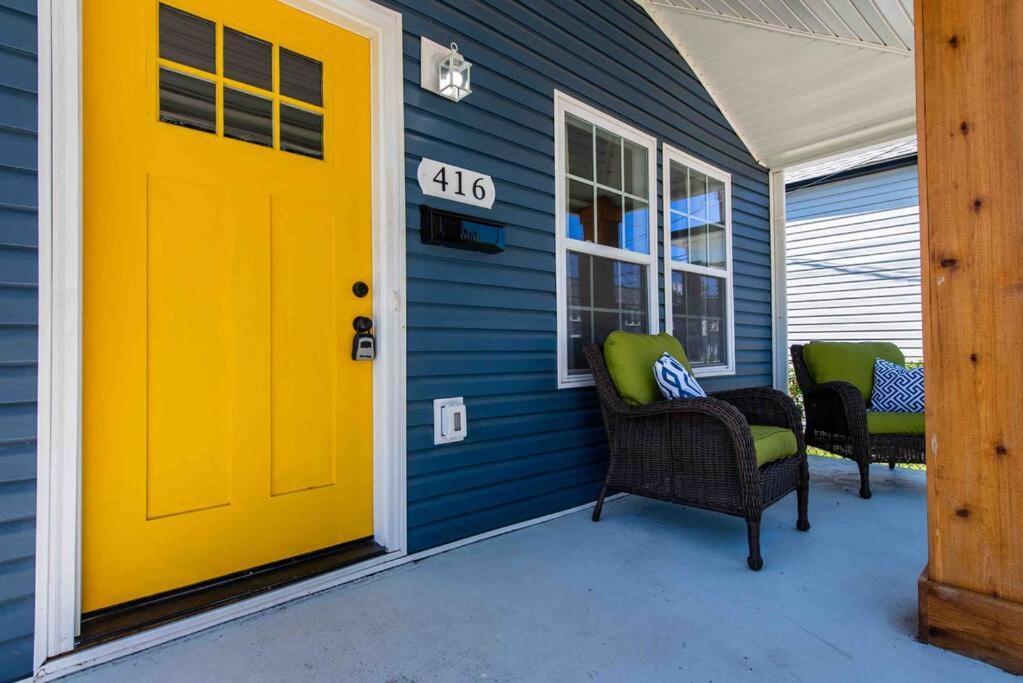 Newly Renovated 3 Bedroom Shelby Park Home **Free Parking** Louisville Bagian luar foto